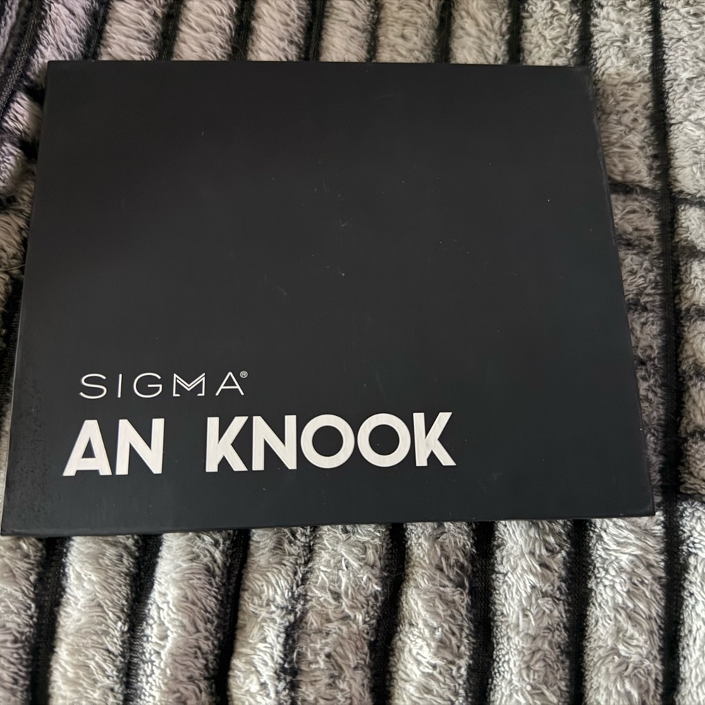 Sigma An Knook Eyeshadow Palette